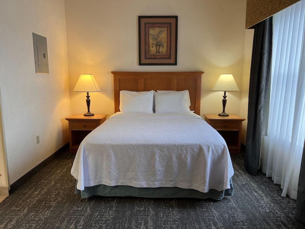 Hyatt House Colorado Springs Airport Hotel Exterior photo
