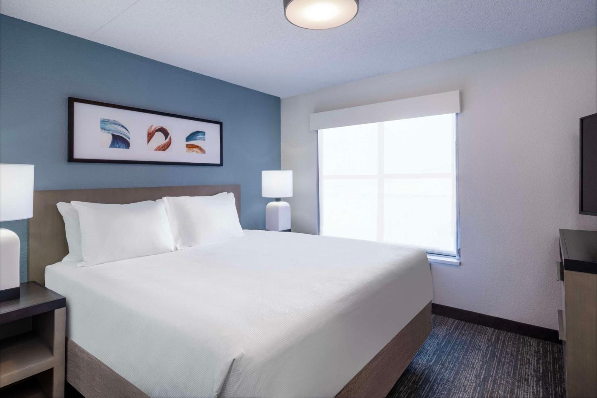 Hyatt House Colorado Springs Airport Hotel Exterior photo